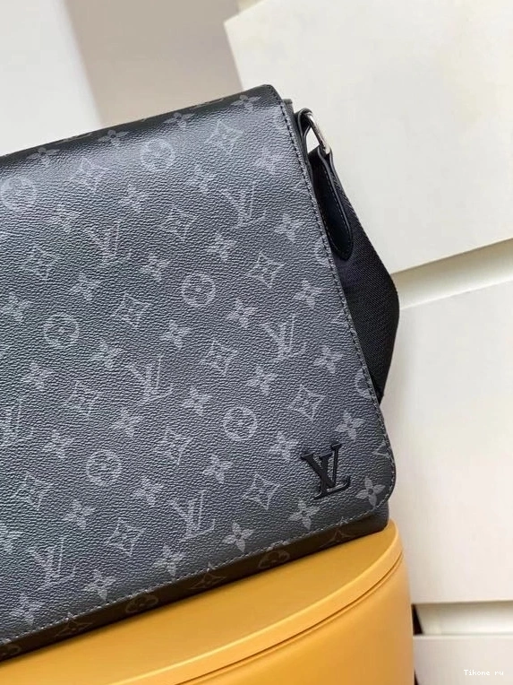 Cheap MM VUITTON DISTRICT LOUIS 0719